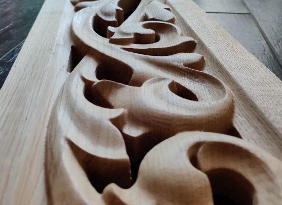 frezowane elementy ozdobne do konfesjonału gotyckie - drewno dębowe